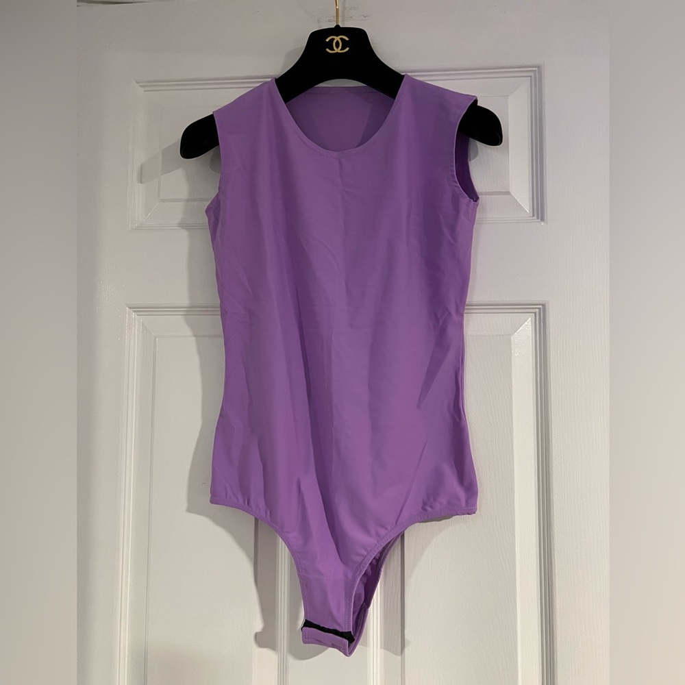 Loulou X AMR crew neck sleeveless bodysuit fitted w stretch Lavender size S EUC
